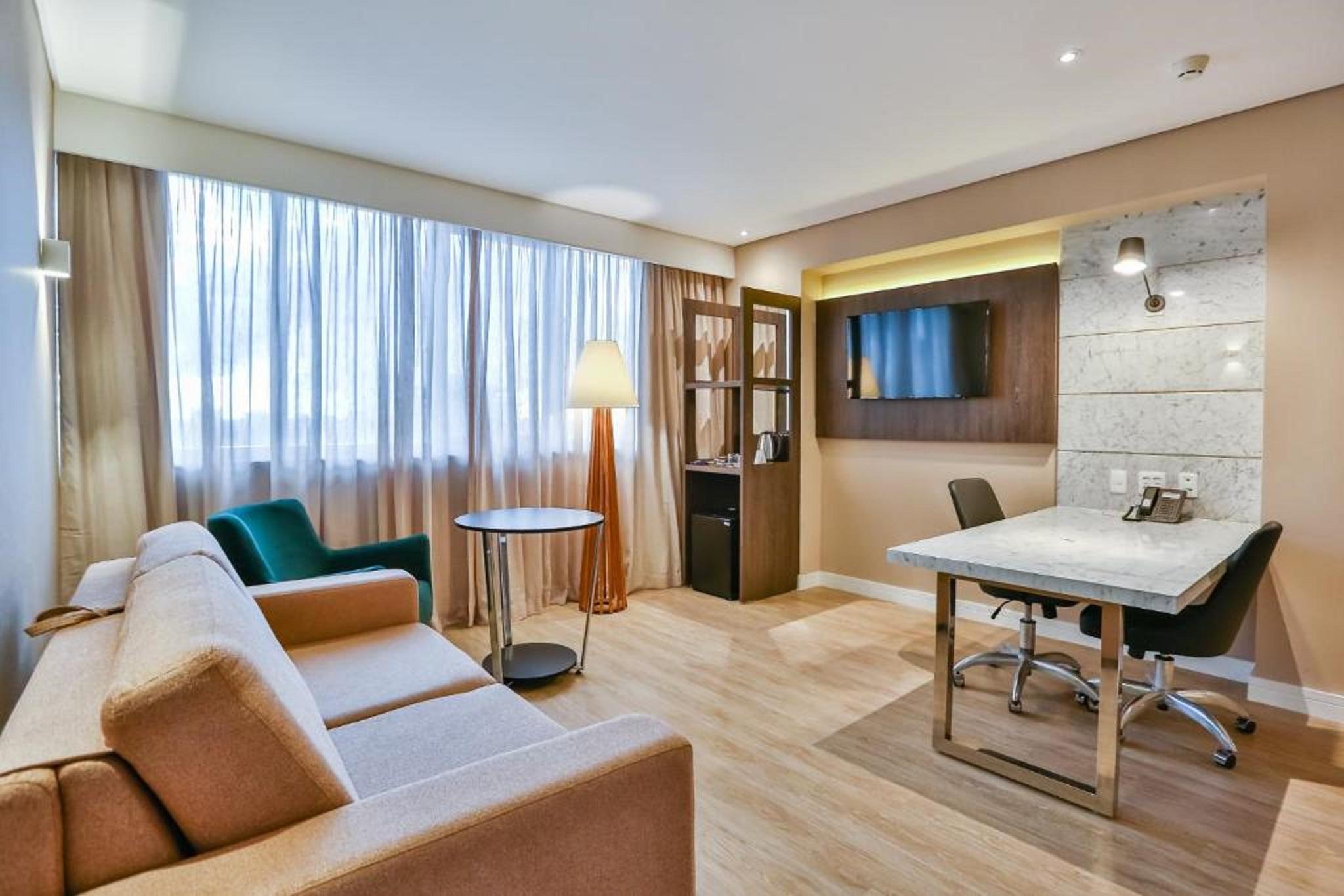 Hotel Clarion Goiânia Orion Extérieur photo Suite at the hotel
