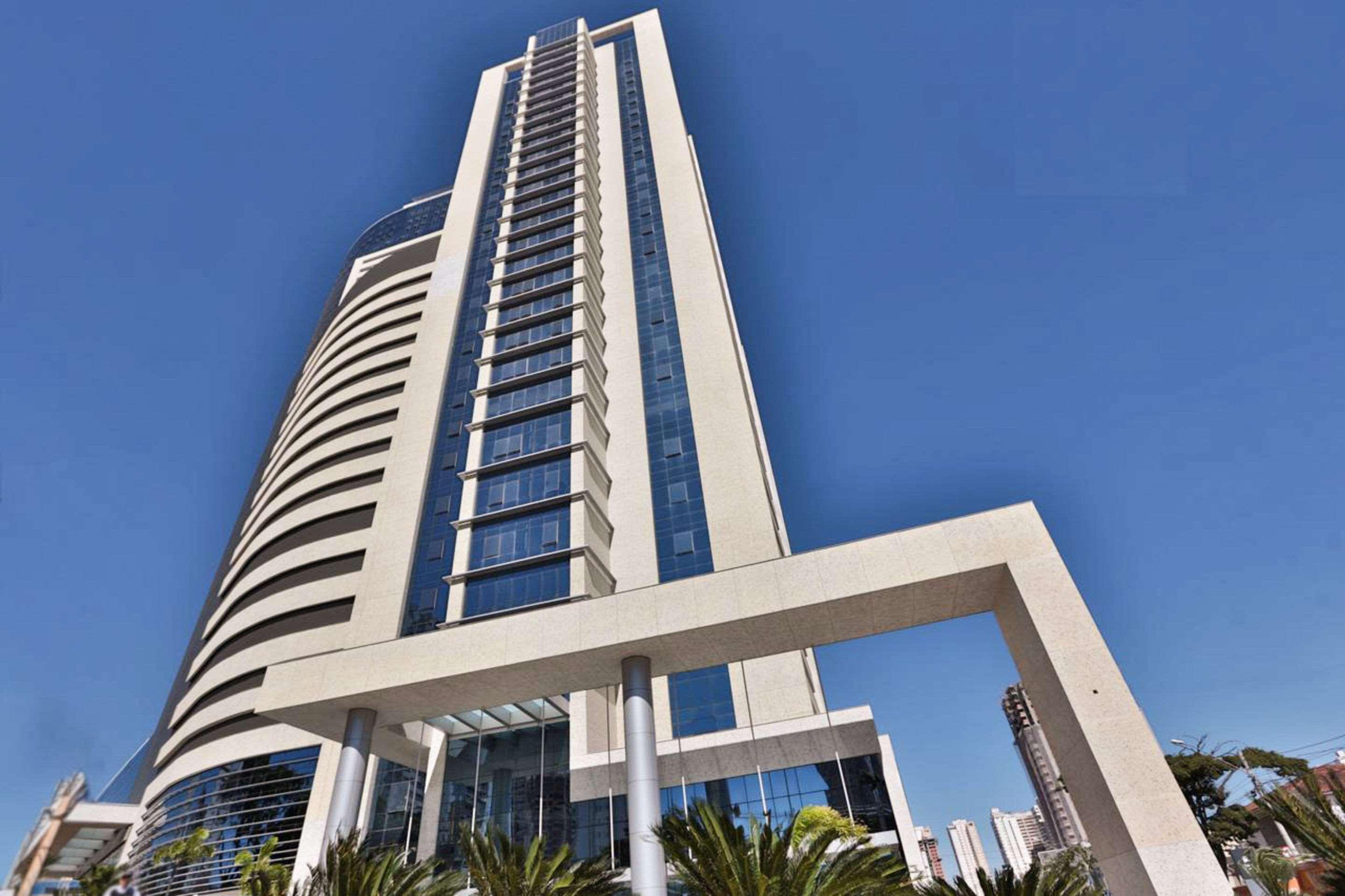 Hotel Clarion Goiânia Orion Extérieur photo The Ritz-Carlton, DIFC