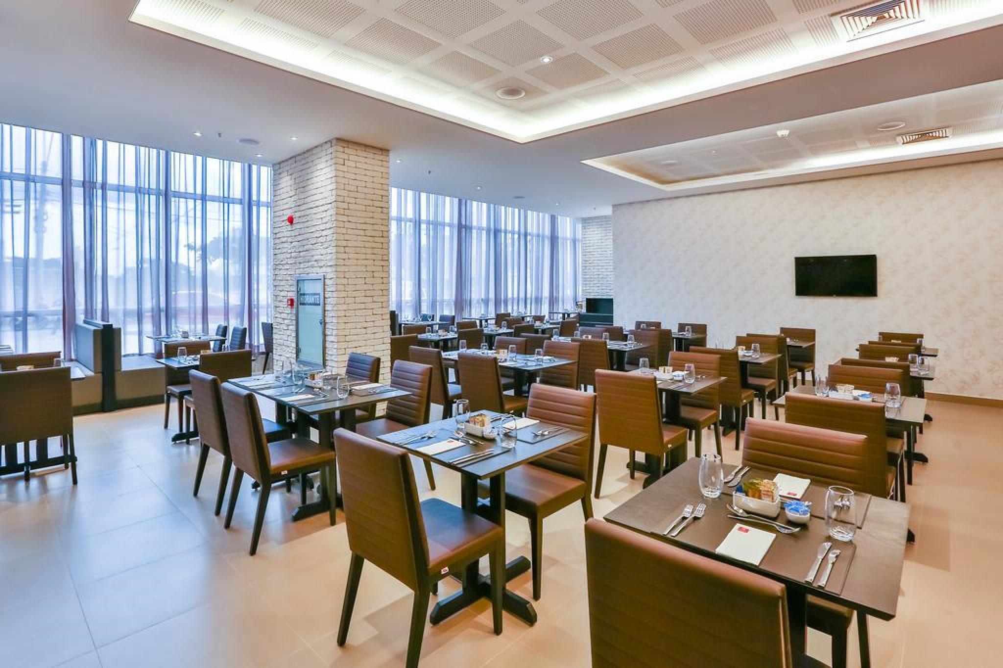 Hotel Clarion Goiânia Orion Extérieur photo The restaurant