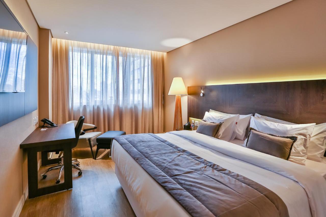 Hotel Clarion Goiânia Orion Extérieur photo A room at the hotel